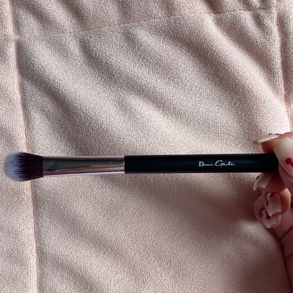Beau Gachis Cosmetics Brush Illuminator